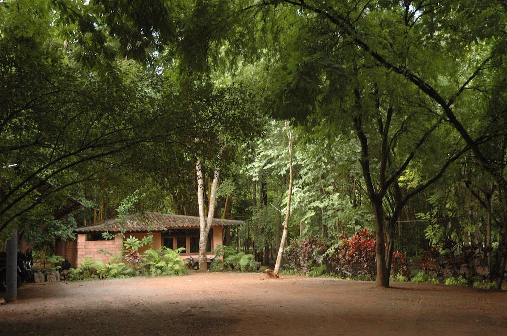 Momchailai Forest Retreat Kanchanaburi Luaran gambar