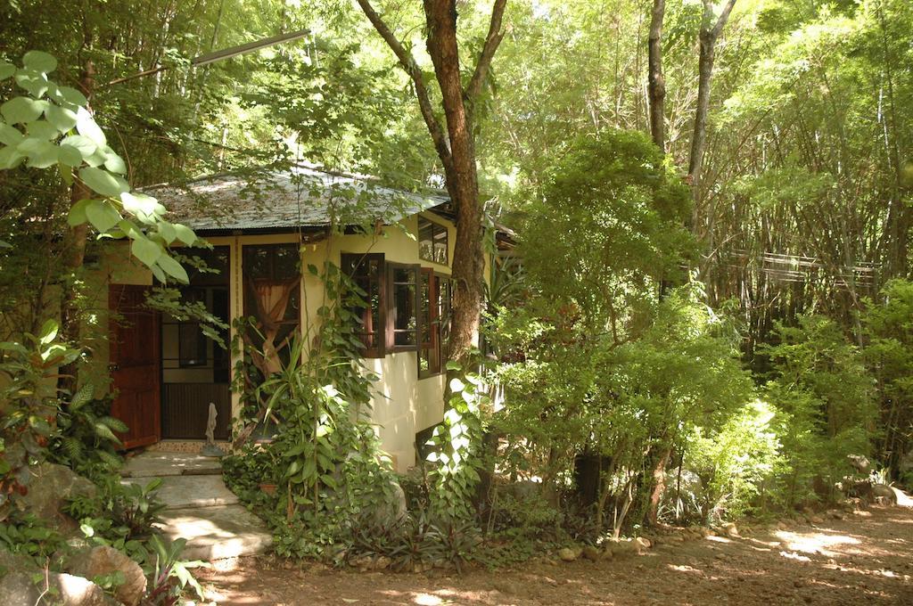 Momchailai Forest Retreat Kanchanaburi Luaran gambar